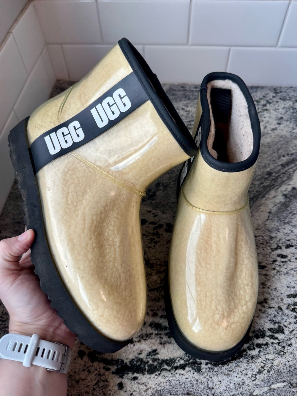 UGG Classic Clear Mini Boots in Natural/Black. Size 8. VGUC.
